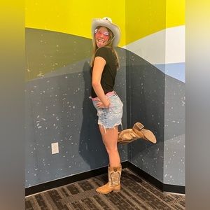 Meet your Posher, Kaydence